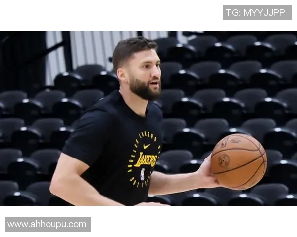 湖人主帅诉苦路程,连打东部三强过于困难,但紫金军已被偏袒?